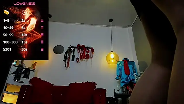 LiaTaylorr online show from March 2025 12:45:01 PM