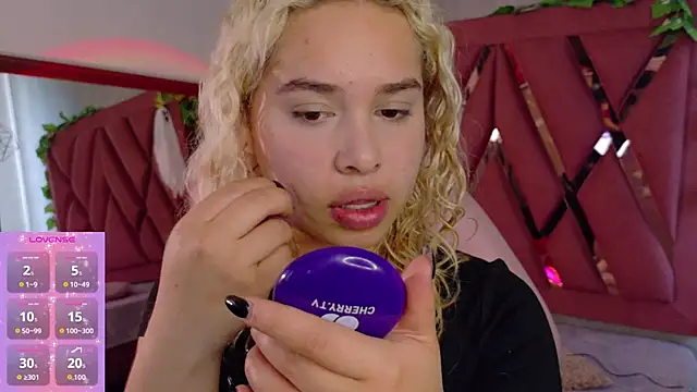 Haelycute online show from November 2025 11:53:02 AM