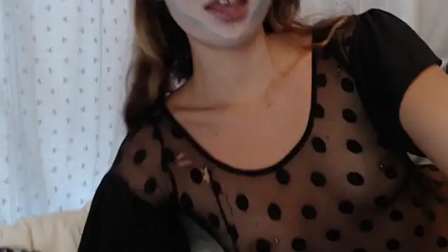 fern4ever online show from October 2025 11:38:01 PM