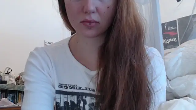 fern4ever online show from December 2025 11:02:01 PM