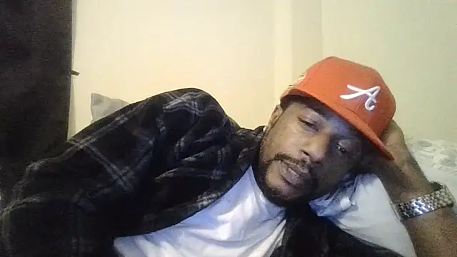 Snapshot of DreamvilleINC chatting on November 2025 05:43:02 AM DreamvilleINC online show from November 2025 05:43:02 AM