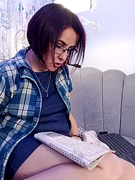 IsisBlake online show from November 2025 10:38:02 AM