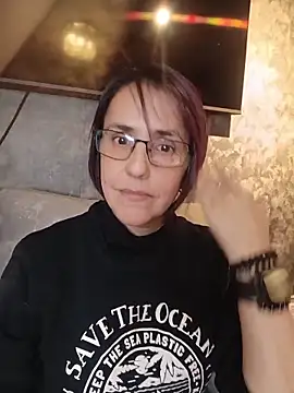 IsisBlake online show from February 2026 04:04:01 PM