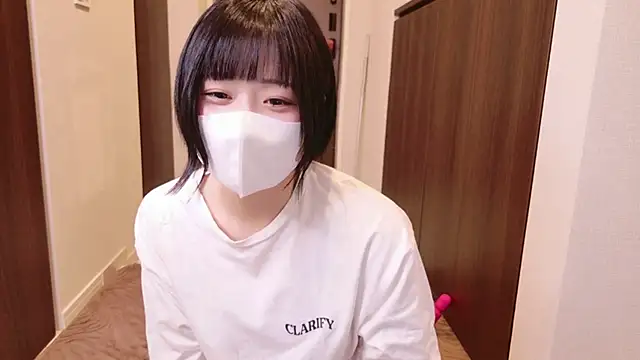 Mia--meow online show from December 2024 11:41:02 AM