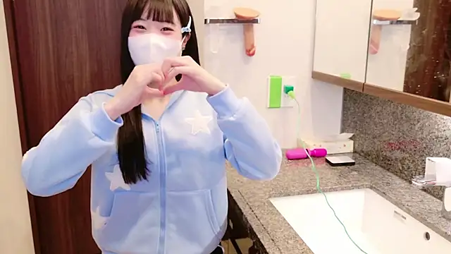 Mia--meow online show from March 2025 11:41:01 AM