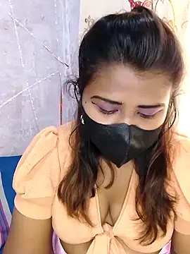 Snapshot of Sexy--queen1 chatting on February 2025 03:33:01 AM Sexy--queen1 online show from February 2025 03:33:01 AM