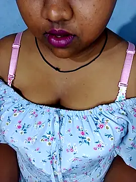 Snapshot of Sexy--queen1 chatting on September 2025 03:11:01 PM Sexy--queen1 online show from September 2025 03:11:01 PM