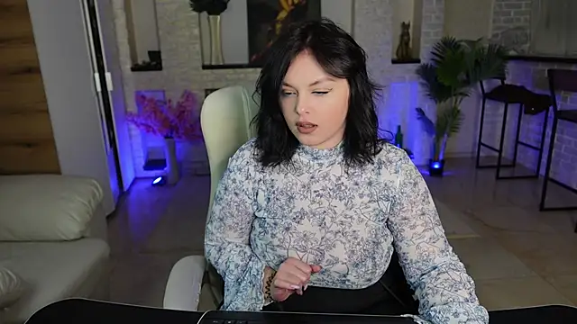 Daniela Kitty  online show from March 2026 08:43:01 AM