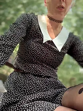 Snapshot of Crazy-Rosa chatting on September 2025 06:35:02 AM Crazy-Rosa online show from September 2025 06:35:02 AM