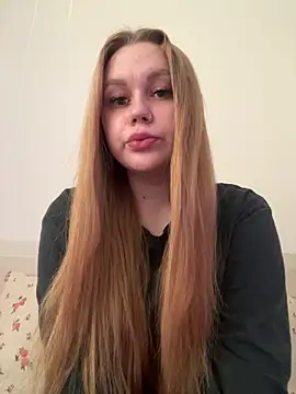 Snapshot of Marylallka5 chatting on June 2026 05:20:02 AM Marylallka5 online show from June 2026 05:20:02 AM
