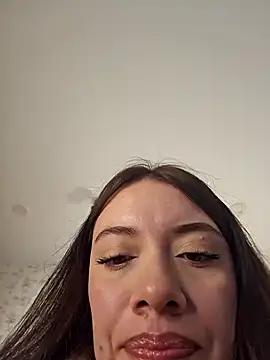 Snapshot of valery_mora chatting on January 2025 01:52:02 PM valery mora online show from January 2025 01:52:02 PM