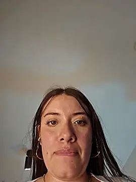 Snapshot of valery_mora chatting on January 2025 01:21:02 PM valery mora online show from January 2025 01:21:02 PM