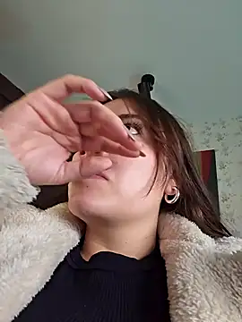 Snapshot of valery_mora chatting on February 2025 01:54:02 PM valery mora online show from February 2025 01:54:02 PM