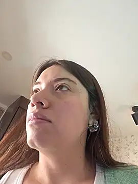 Snapshot of valery_mora chatting on March 2025 01:51:01 PM valery mora online show from March 2025 01:51:01 PM