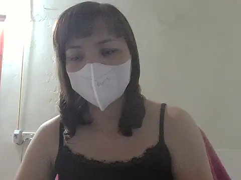 Snapshot of Angela-Eira chatting on April 2026 09:17:02 PM Angela-Eira online show from April 2026 09:17:02 PM
