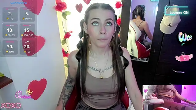 sweetlittlelisa online show from February 2026 07:25:02 PM