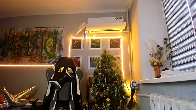 Snapshot of sara_sun34 chatting on December 2024 06:44:01 AM sara sun34 online show from December 2024 06:44:01 AM