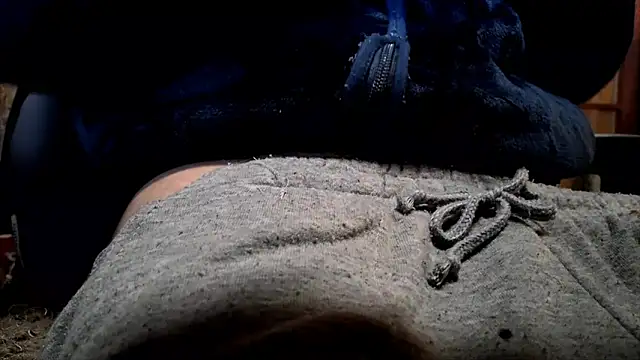 Snapshot of hidenyan02 chatting on January 2025 04:50:01 AM hidenyan02 online show from January 2025 04:50:01 AM