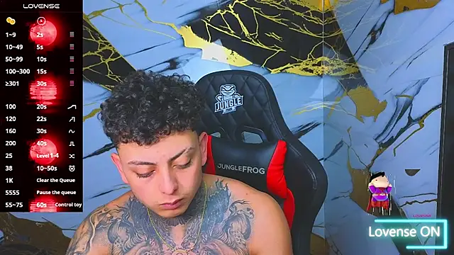 Kevin22 222 online show from November 2025 03:06:02 AM