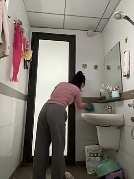 Baby Claraa online show from February 2025 03:45:01 AM