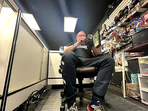 RawRyder8 online show from November 2025 12:54:01 AM