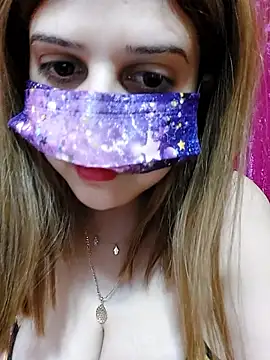 LoNa-daloua online show from April 2026 10:37:02 PM