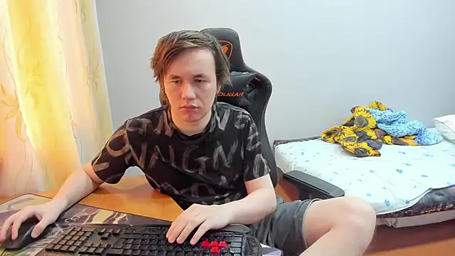 iliaskrislove online show from September 2025 10:40:02 AM