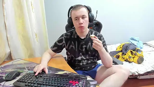 iliaskrislove online show from October 2025 09:34:02 PM