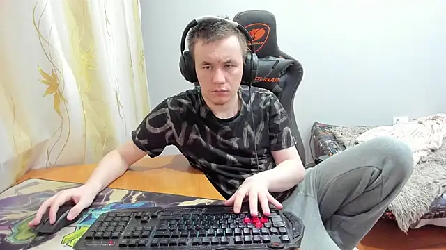 iliaskrislove online show from November 2025 11:27:02 PM