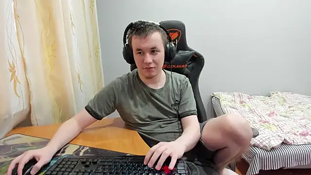 iliaskrislove online show from November 2025 11:49:01 AM