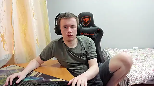 iliaskrislove online show from December 2025 05:48:01 AM