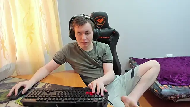 iliaskrislove online show from December 2025 06:31:02 AM