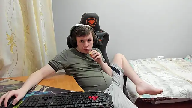 iliaskrislove online show from February 2026 01:54:02 AM