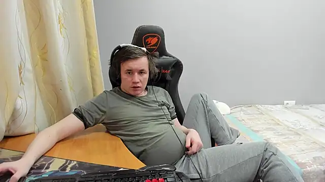 iliaskrislove online show from February 2026 05:44:02 PM