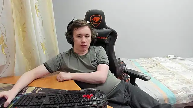 iliaskrislove online show from March 2026 12:40:02 AM