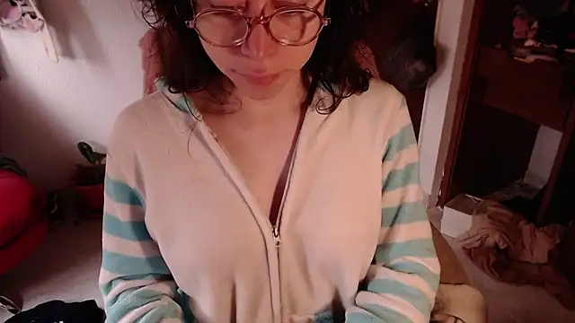 emily pearl  online show from November 2025 12:22:01 PM