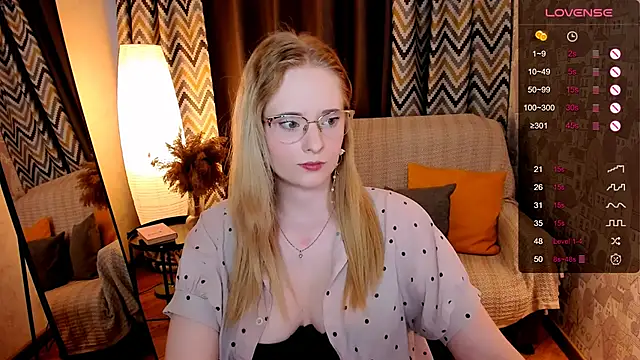 Aemilia  online show from September 2025 08:14:02 AM