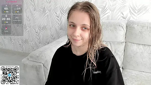 Snapshot of Alice_Halle chatting on June 2026 11:08:02 AM Alice Halle online show from June 2026 11:08:02 AM