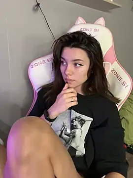 MashkaRay online show from January 2025 01:28:01 PM