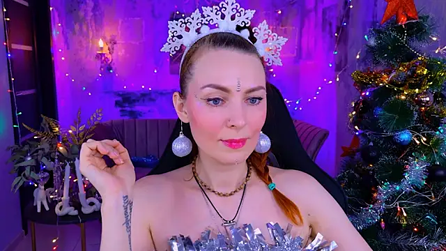 Snapshot of VandaRossi chatting on December 2024 11:15:02 AM VandaRossi online show from December 2024 11:15:02 AM