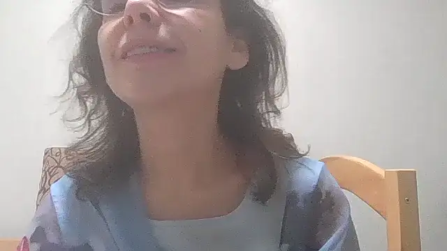 HollyJewel online show from December 2024 06:31:01 PM