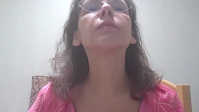 HollyJewel online show from January 2025 04:44:01 PM