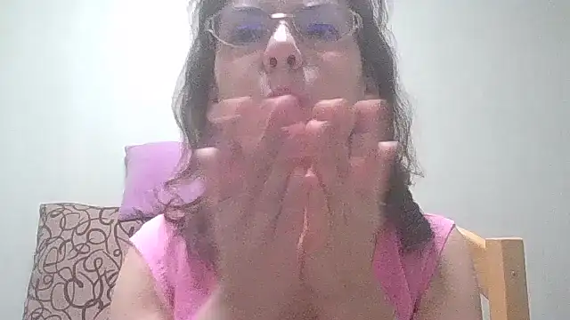 HollyJewel online show from February 2025 05:35:01 PM