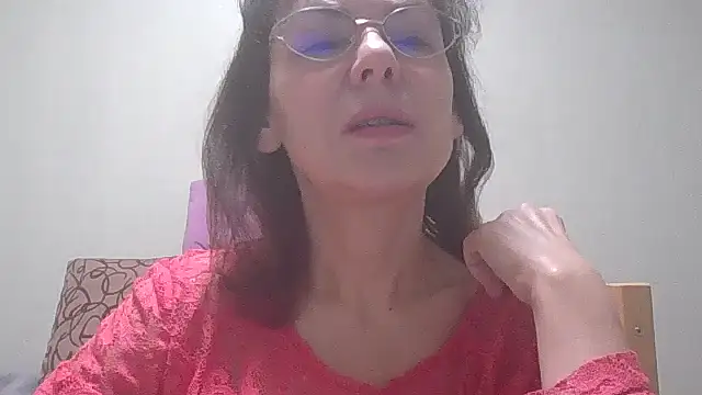 HollyJewel online show from February 2025 05:40:01 PM