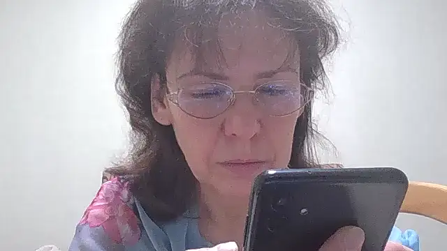 HollyJewel online show from March 2025 04:46:01 PM