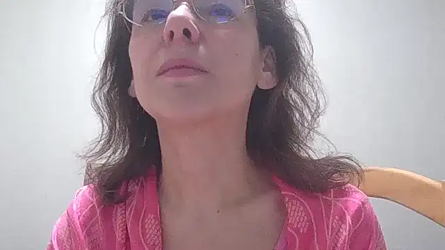 HollyJewel online show from March 2025 04:40:02 PM