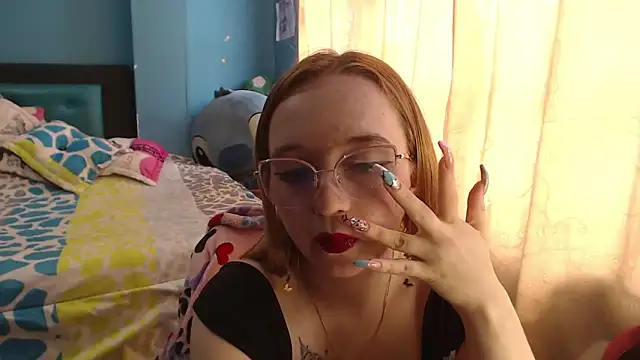 Liaroberts1 online show from February 2025 03:10:02 PM