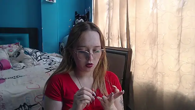 Liaroberts1 online show from March 2025 03:09:01 PM