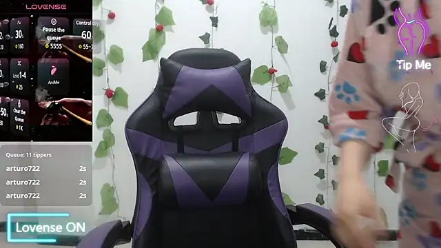 Liaroberts1 online show from February 2026 06:40:02 AM