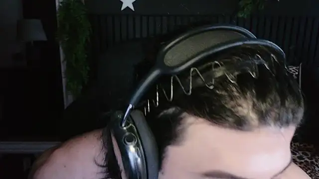 Snapshot of newjeff chatting on July 2026 05:15:01 PM newjeff online show from July 2026 05:15:01 PM